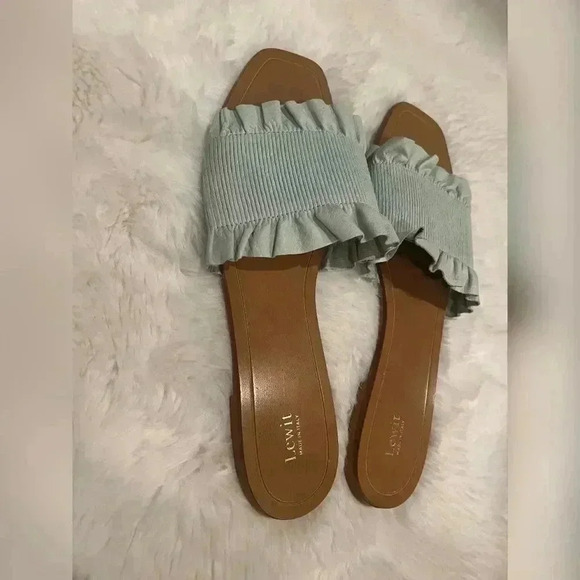 Lewit Cassandra Leather Ruffle Slip On Sandals - Picture 3 of 5